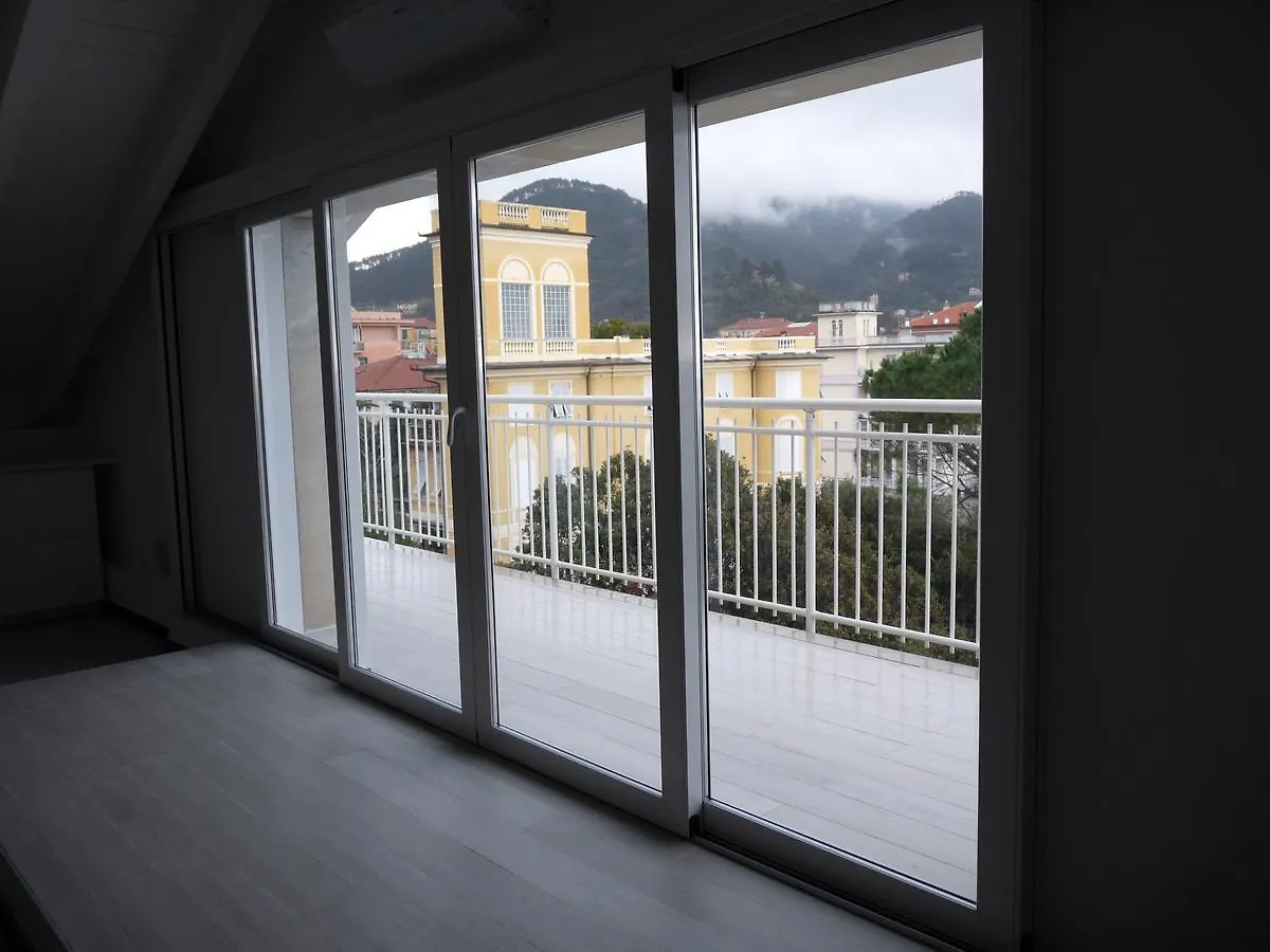 Appartement Penthouse By The Sea à Levanto Italie
